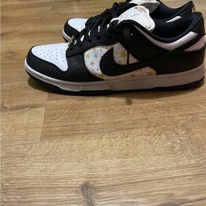 Supreme Dunks